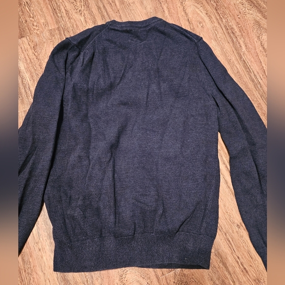 Express Sweater - Picture 3 of 3